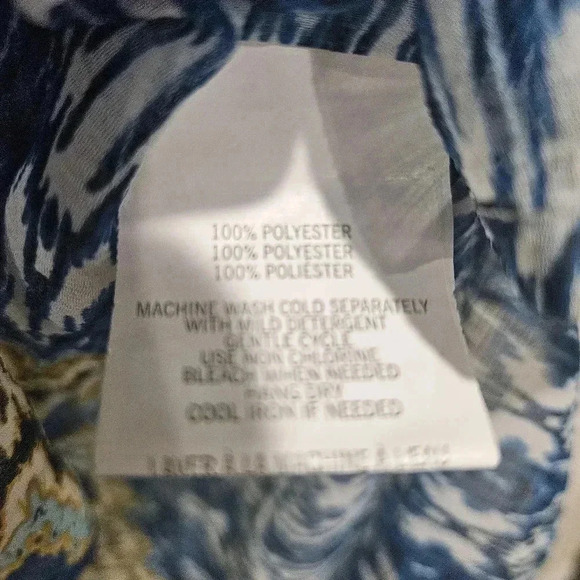 O'Neill Swim Cover Up - Picture 5 of 5